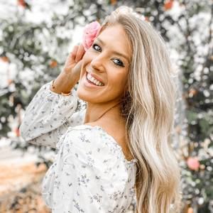 Meet your Posher, Lindsey